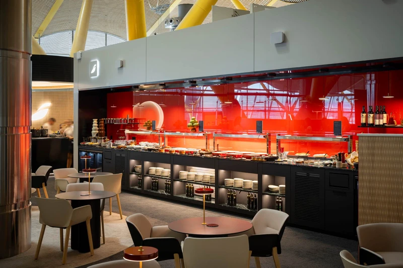 Sala Emerald Lounge Sorolla en la Terminal 4 del Aeropuerto de Madrid-Barajas. Foto: Iberia